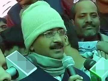 Delhi: DTC staff reach Arvind Kejriwal's house to demand permanent jobs