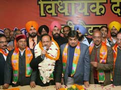 In Delhi, talk of fresh election gets louder as BJP and Aam Aadmi Party refuse to yield