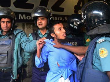 Deadly clashes erupt in Bangladesh as opposition march gets underway