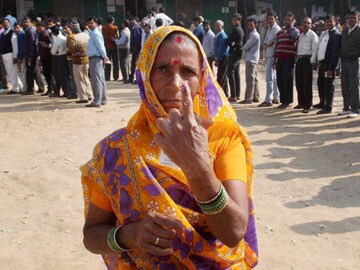 65 per cent turnout in Delhi till 5:45 pm, thousands still in queue: Election Commission
