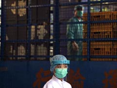 Hong Kong confirms first death from H7N9 bird flu