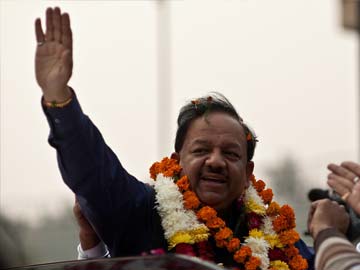 Who will form government in Delhi? BJP's Harsh Vardhan meets Lieutenant Governor