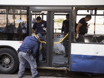 Bomb explodes on Israeli bus, no one hurt: police 