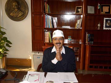 Arvind Kejriwal works six hours on day one in office, transfers nine senior bureaucrats