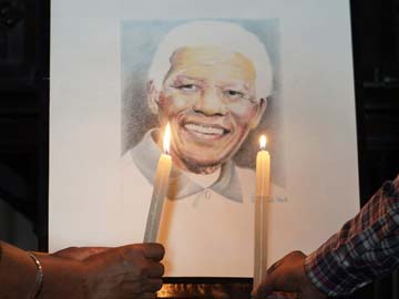 Friend and foe, world leaders coming together for Nelson Mandela