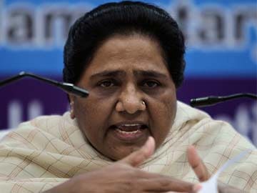 Mayawati attacks UPA in Delhi rally, blames it for price rise