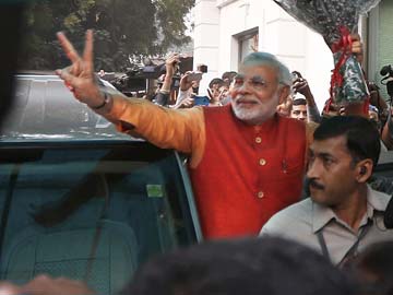 Narendra Modi trumps Sachin Tendulkar, Raghuram Rajan and iPhone 5 on Facebook