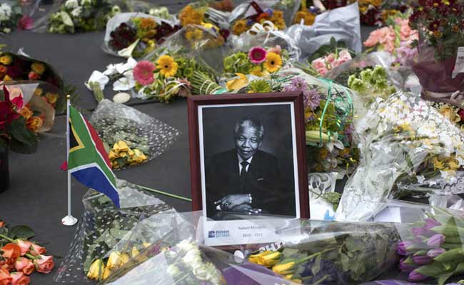 South Africa prepares funeral for the ages for Nelson Mandela