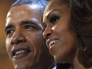 The Obamas, stars come out for Christmas in Washington show