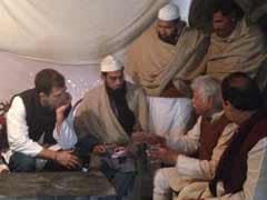 Rahul Gandhi meets Muzaffarnagar riot victims at relief camps, urges them to return home