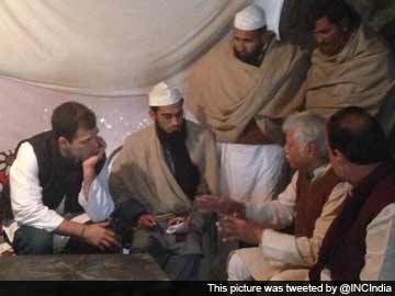 Rahul Gandhi meets Muzaffarnagar riot victims at relief camps, urges them to return home