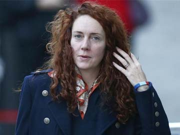 Rebekah Brooks paid for bikini picture of Prince William: court