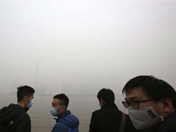 Shanghai smog closes city; flights cancelled, schools shut