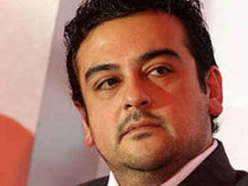 Bombay High Court asks Adnan Sami to hand over his passport to police