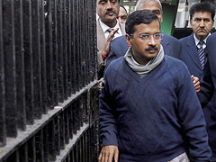 Ghaziabad: Five cops waited for 24 hours to guard Arvind Kejriwal, who again said 'No Thanks'