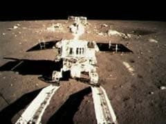 China's moon rover leaves traces on lunar soil
