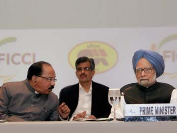 Prime Minister Manmohan Singh inaugurates Rs 4,500 crore gas pipeline project