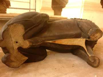 Priceless 2000-year-old lion statue broken at Kolkata museum