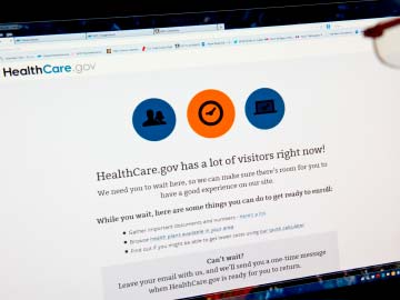 Amid Obamacare late rush, government says 'don't worry'