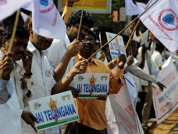 Telangana to be Rayalatelangana in a political move cleared by Prime Minister, Sonia Gandhi 