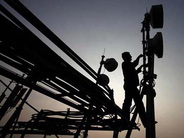 Government auditor CAG can investigate private telecom companies, rules Delhi High Court