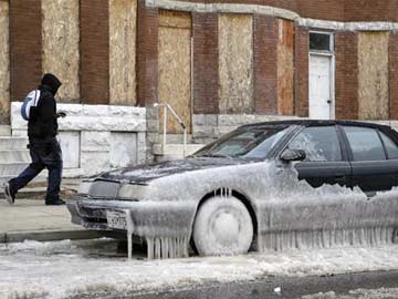 Arctic air eases its grip on much of the US; 21 dead