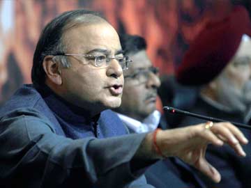 Arun Jaitley hits out at Aam Aadmi Party on Kashmir remarks