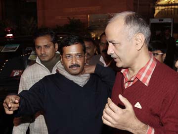 Suspend cops or we protest at Home Minister's office, warns Arvind Kejriwal