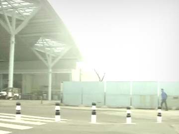 Delhi: Fog hits flight, train operations