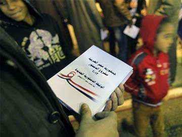 98.1 per cent of voters approve constitution in Egypt 