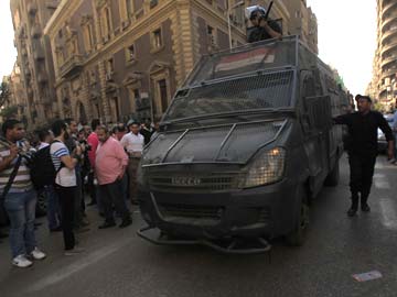 Death toll in latest Egypt clashes rises to 17 