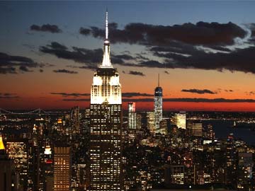 Empire State Building sues over topless photos