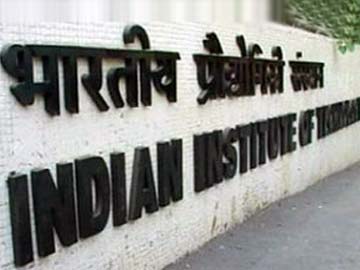 IIT Kharagpur creates record, more than 1,000 students get jobs