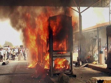 Kolhapur: anti-toll agitation turns violent, booths set on fire, vandalised