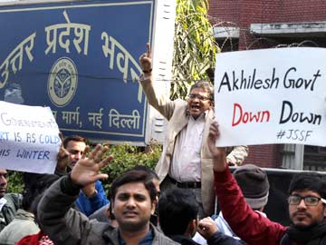 Protest in Delhi against Muzaffarnagar riots victims' eviction from camps