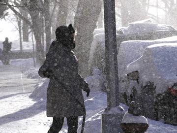 Bitter cold lingers as US northeast digs out from snow