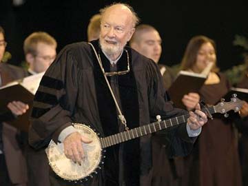 In Pete Seeger's wake, protest music lives on