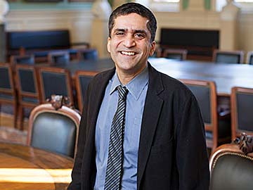 Indian-origin academician, Rakesh Khurana, appointed dean of Harvard College
