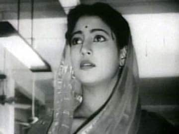 Kolkata: West Bengal government names road after Suchitra Sen, to erect memorial