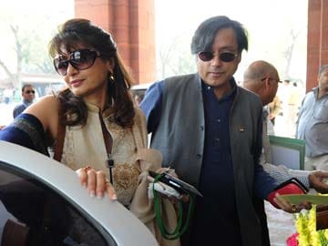 PM speaks to Shashi Tharoor, condoles wife Sunanda Pushkar Tharoor's death