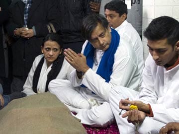 No question of Shashi Tharoor resigning, says Congress, after NCP comment