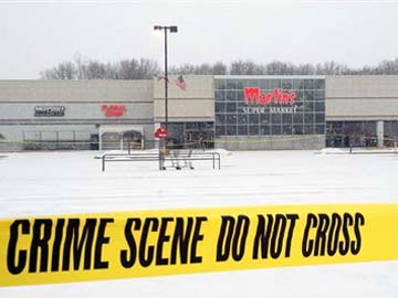 Three killed in US supermarket shooting