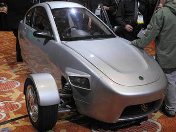 Three-wheel $6,800 car gears for 2015 US launch