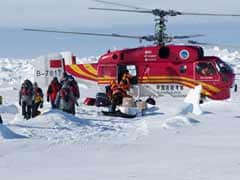Rescued Antarctic passengers resume journey home