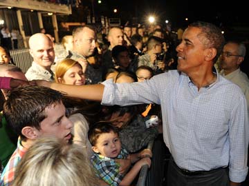 Hawaii vacation over, Barack Obama flies to Washington