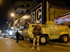 Bomb thrown in drive-by attack on Cairo police