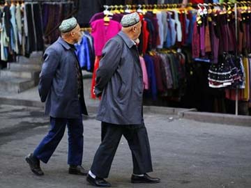 China official seeks tougher rules on religion after Xinjiang blasts