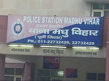 Delhi: Woman raped inside moving car