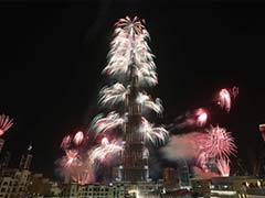 Dubai kicks off 2014 with dazzling world record bid