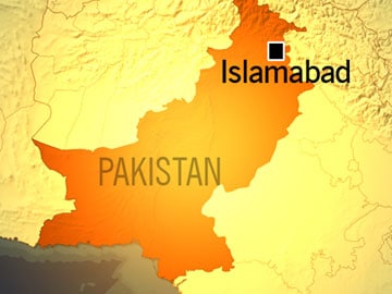 Pakistan police arrest three with 100kg of explosives